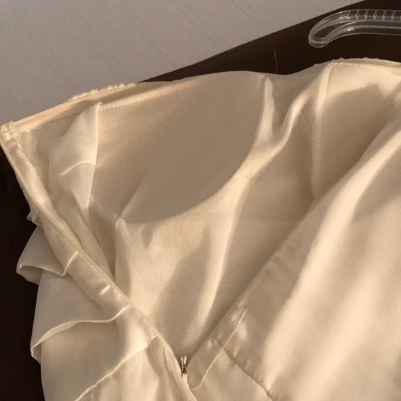 Dress - Picture 7 of 8